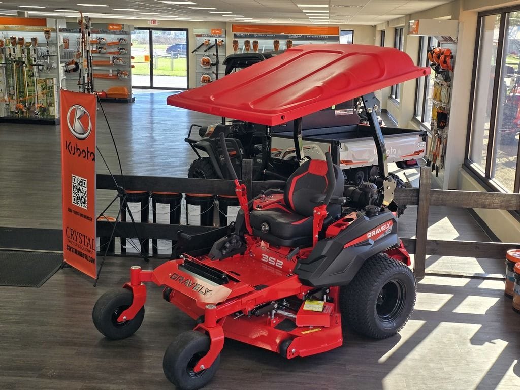 2025 Gravely Pro-Turn 352 Equipment Image0
