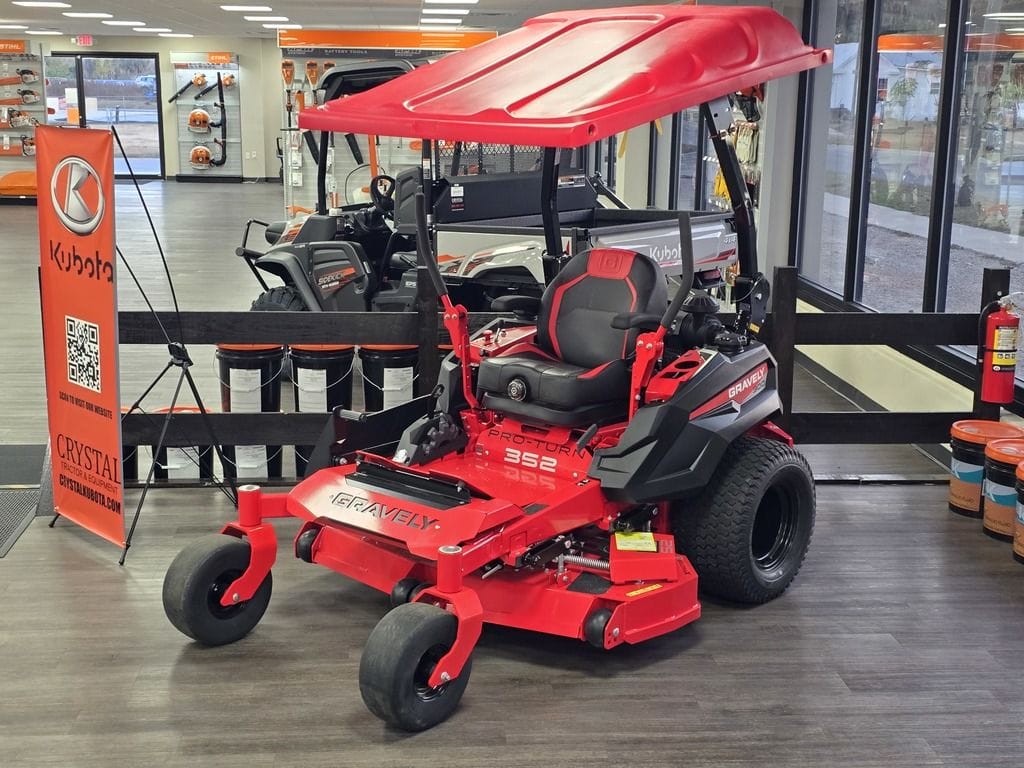 2025 Gravely Pro-Turn 352 Equipment Image0
