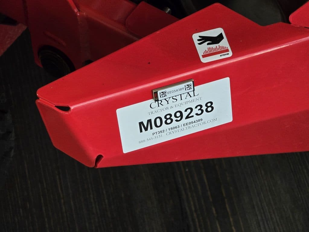 Image of Gravely Pro-Turn 352 Image 1