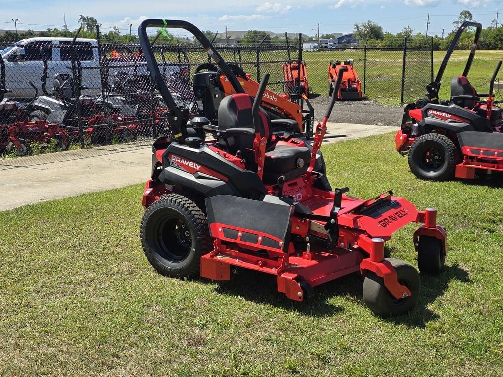 Image of Gravely Pro-Turn 352 Primary image