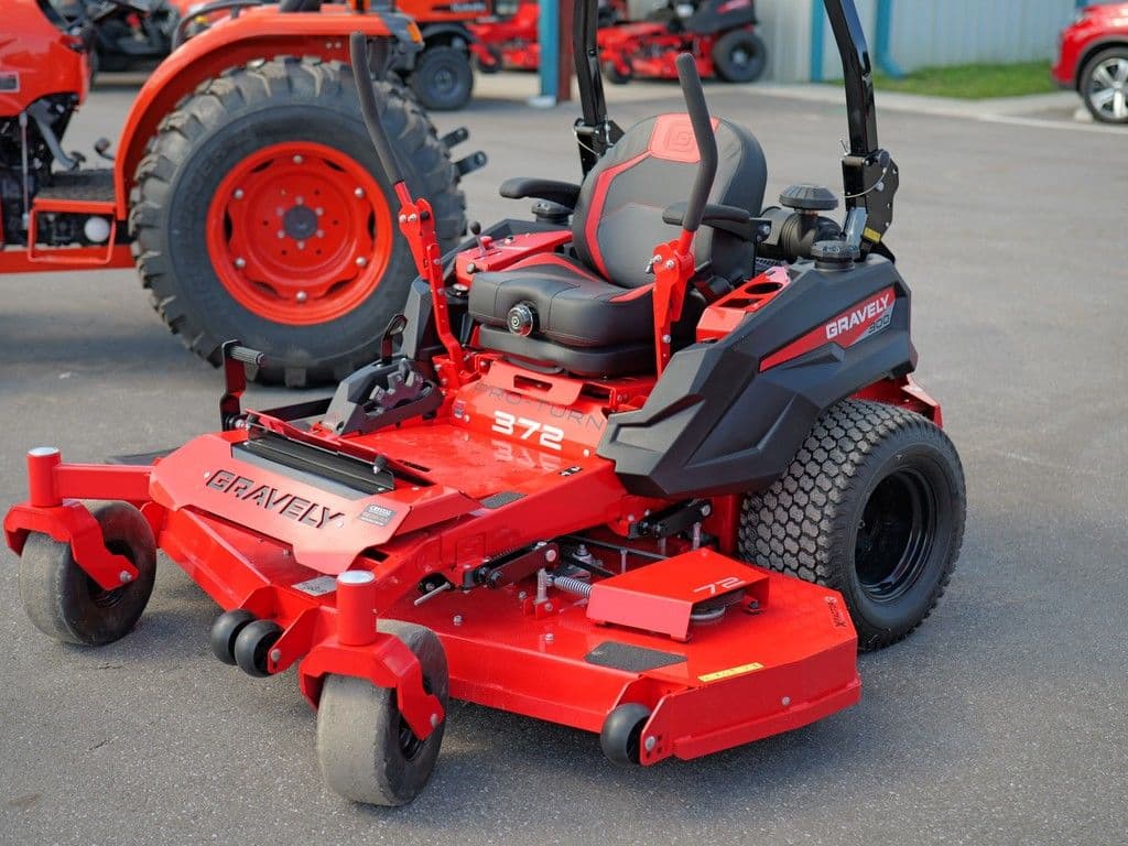 Image of Gravely Pro-Turn 372 Primary image