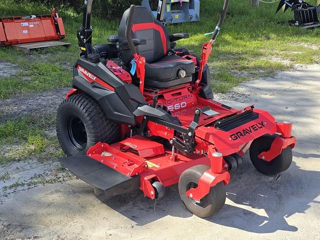 Image of Gravely Pro-Turn 560 equipment image 1