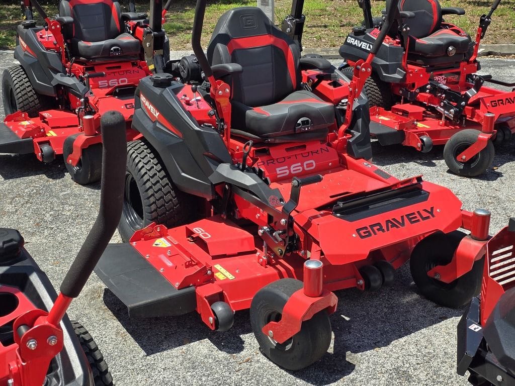 2025 Gravely Pro-Turn 560 Equipment Image0