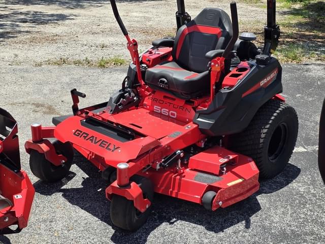 Image of Gravely Pro-Turn 560 equipment image 1