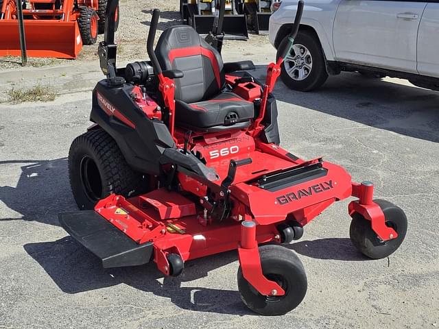 Image of Gravely Pro-Turn 560 equipment image 1