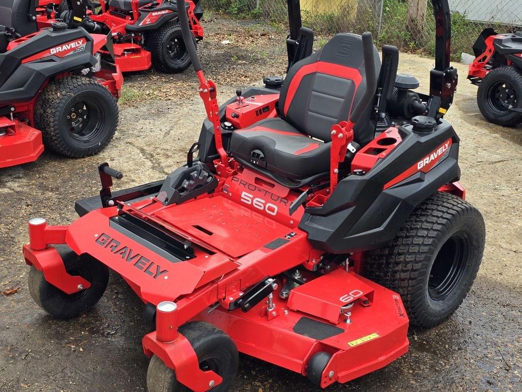 Image of Gravely Pro-Turn 560 Image 1