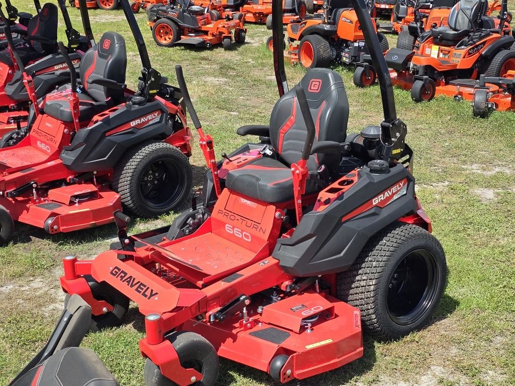 2023 Gravely Pro-Turn 660 Equipment Image0