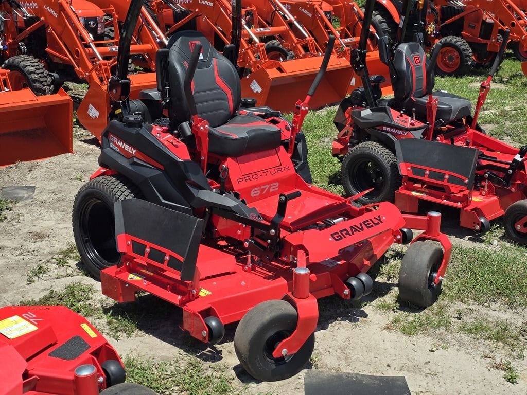 2025 Gravely Pro-Turn 672 Equipment Image0