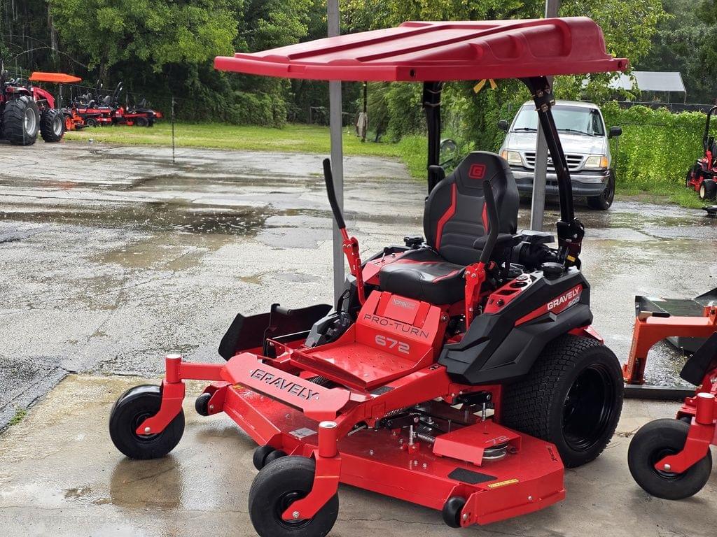 Image of Gravely Pro-Turn 672 Image 0