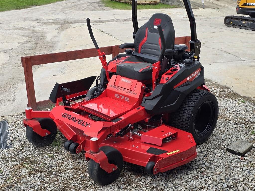 Image of Gravely Pro-Turn 672 Image 0