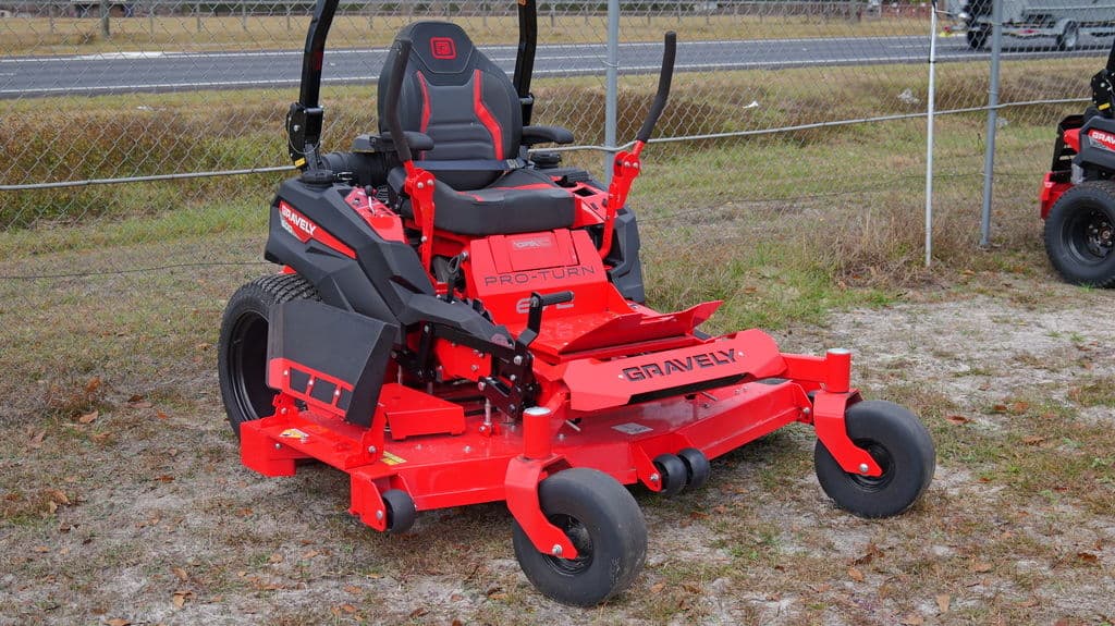 Image of Gravely Pro-Turn 672 Image 0