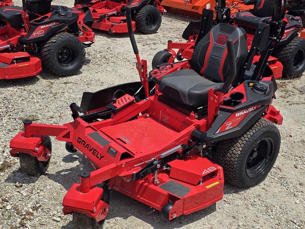 Image of Gravely Pro-Turn Z48 Image 0
