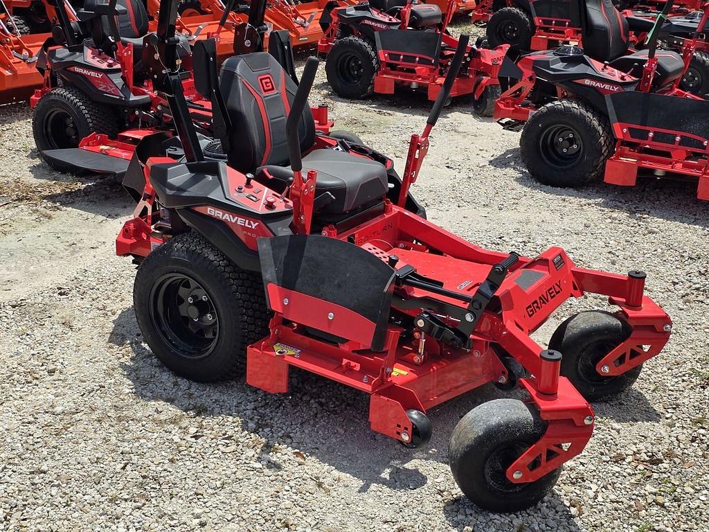 Image of Gravely Pro-Turn Z48 Image 1