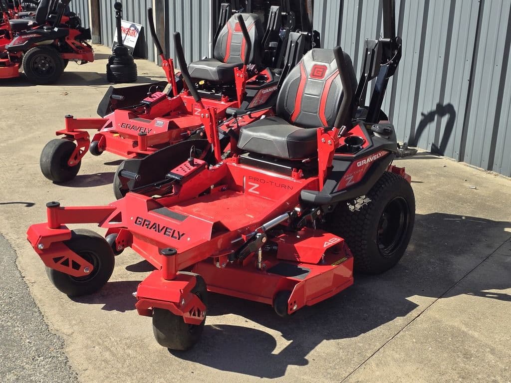 Image of Gravely Pro-Turn Z48 Image 1