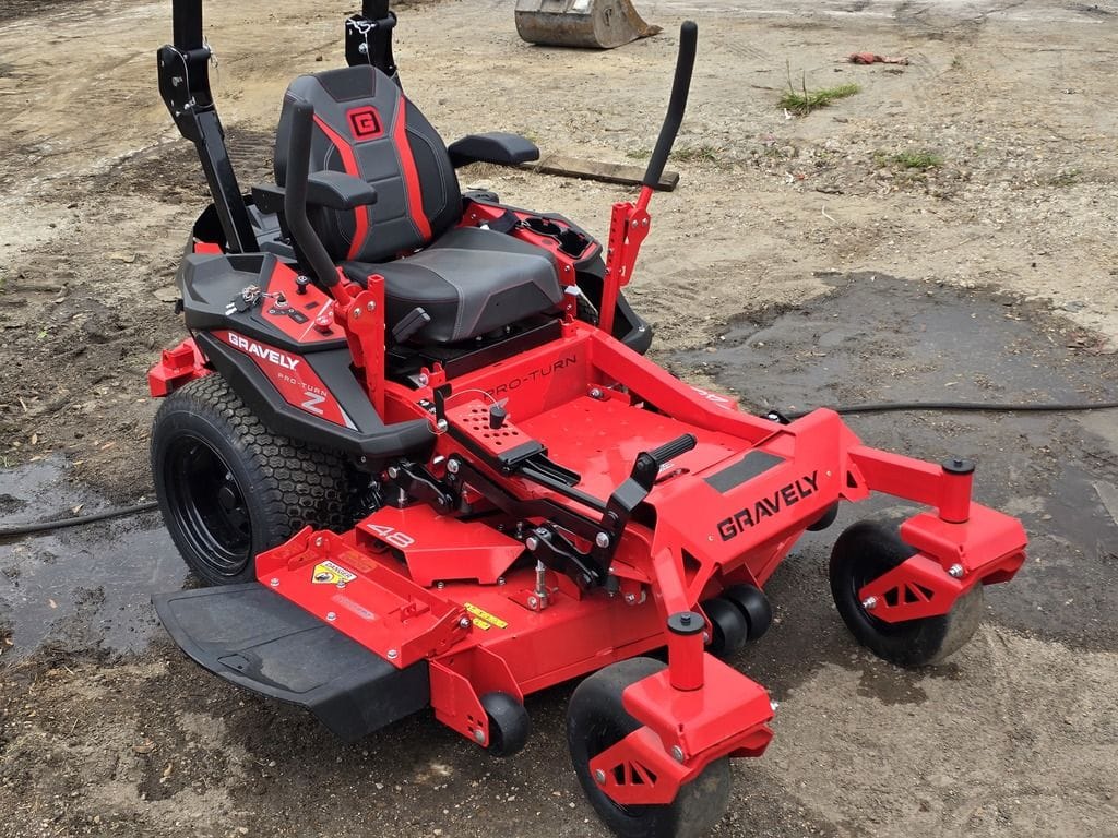 2025 Gravely Pro-Turn Z48 Equipment Image0