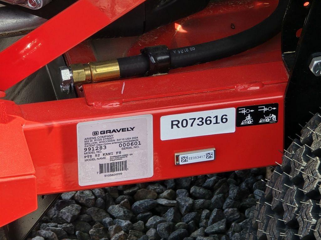 Image of Gravely Pro-Turn Z 52 Image 1