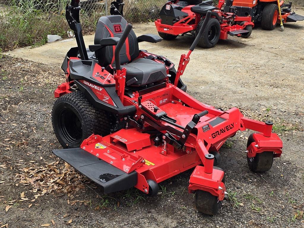Image of Gravely Pro-Turn Z 52 Image 0