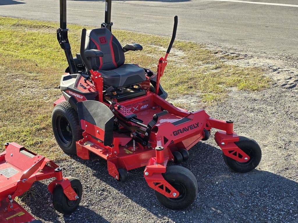 Image of Gravely Pro-Turn ZX48 Image 1