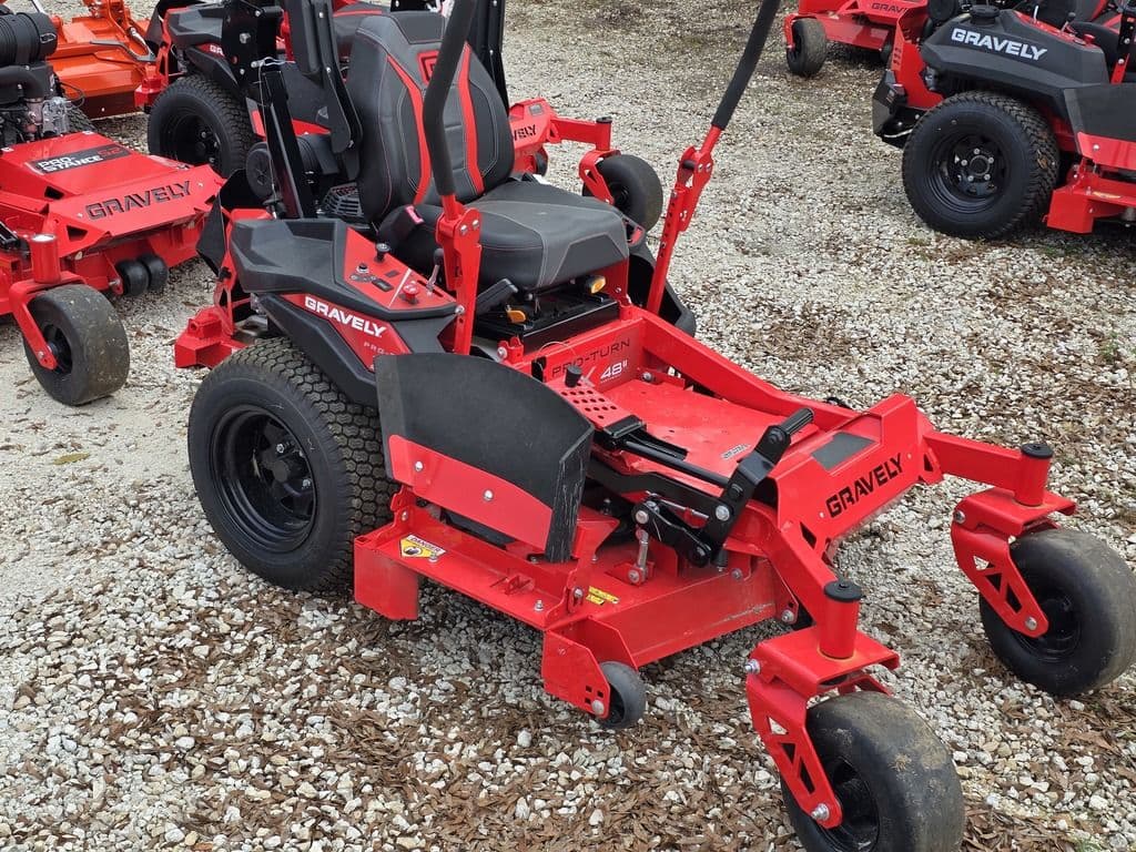 Image of Gravely Pro-Turn ZX48 Image 1