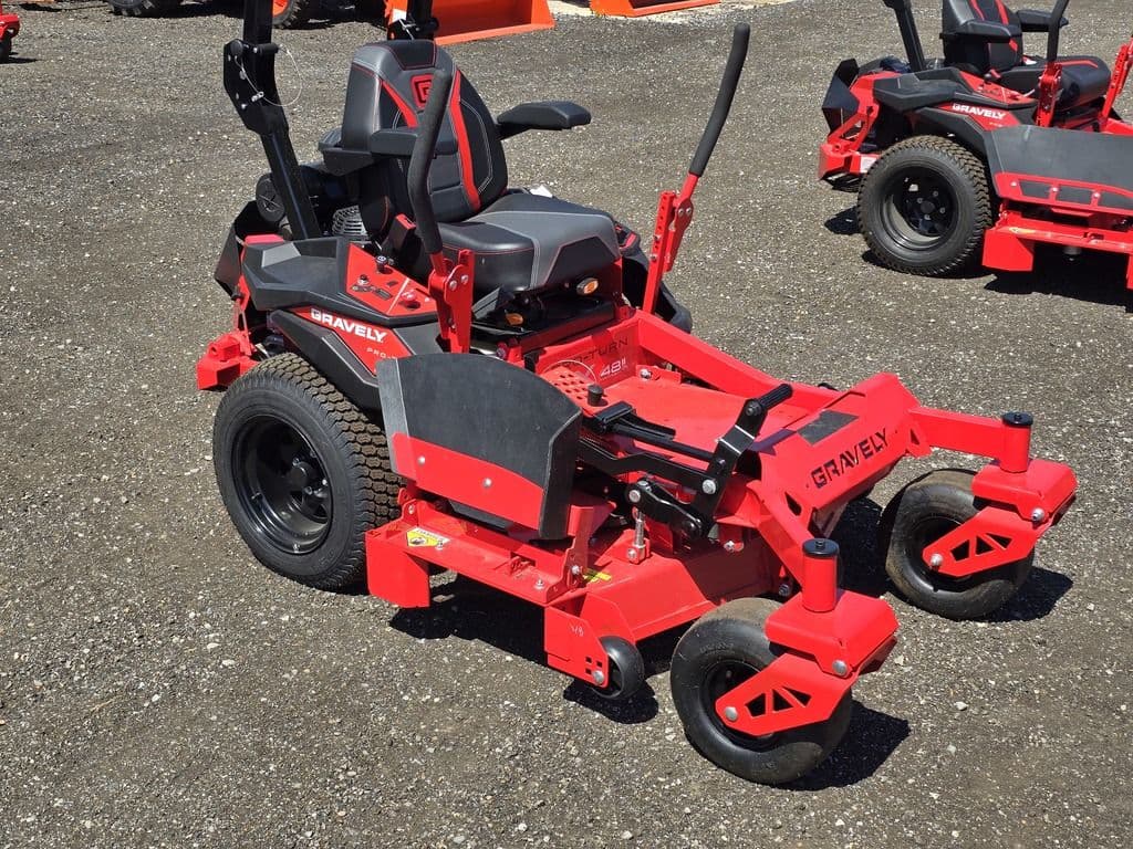 Image of Gravely Pro-Turn ZX48 Image 1