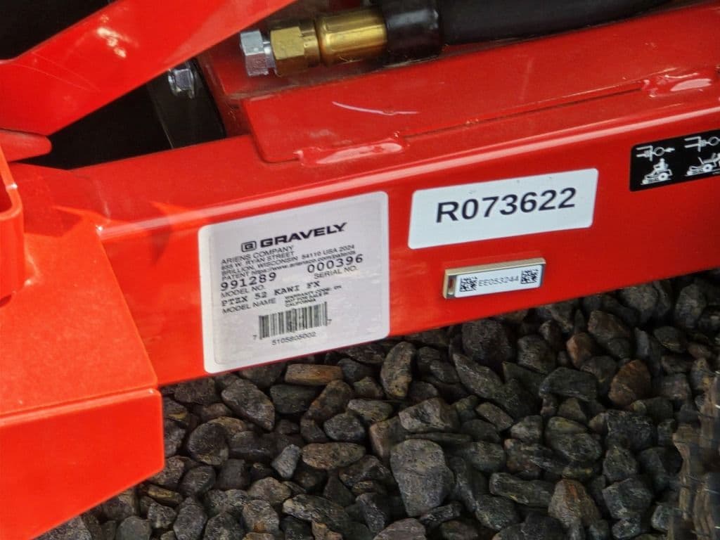 Image of Gravely Pro-Turn ZX 52 Image 1