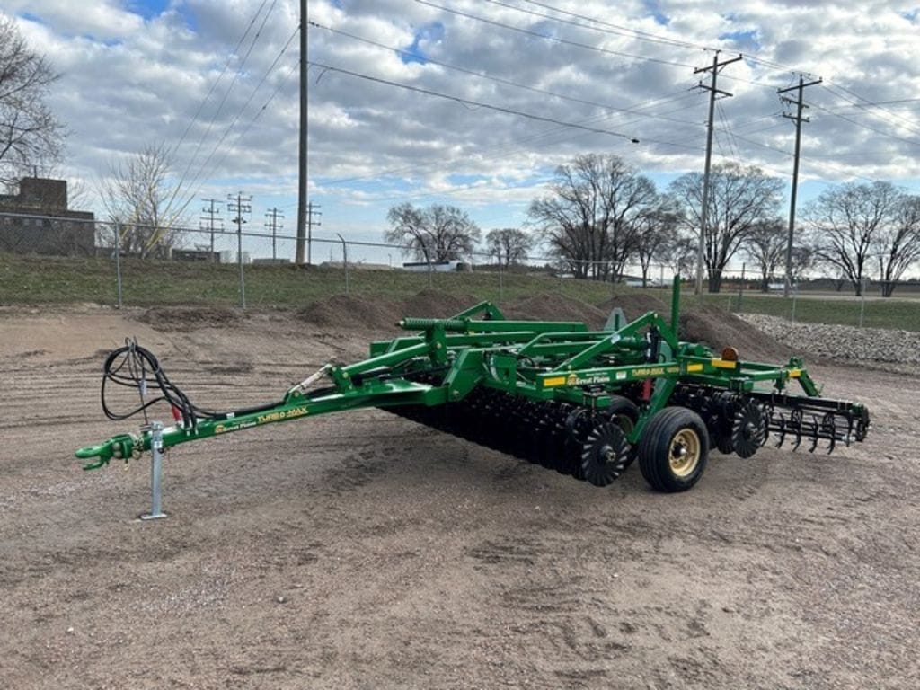 Main image Great Plains 1200TM