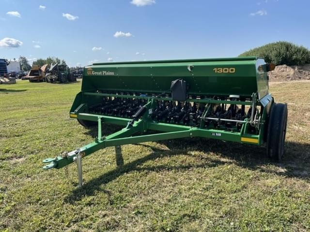 Image of Great Plains 1300 equipment image 2