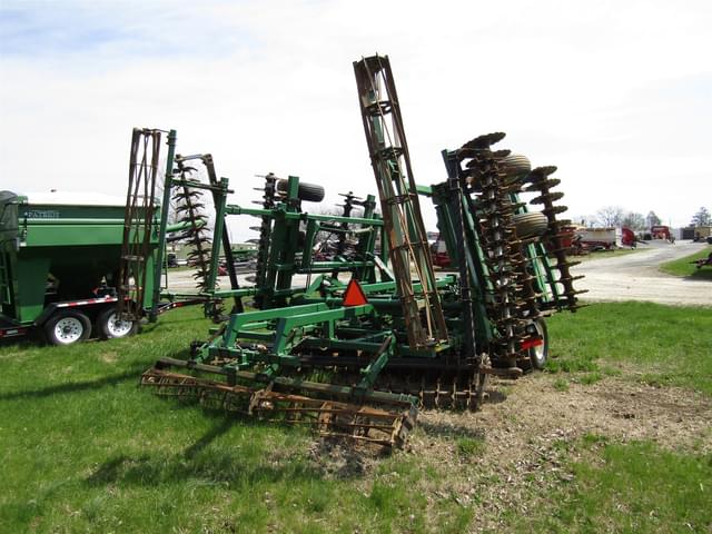 Image of Great Plains 2400TM equipment image 3