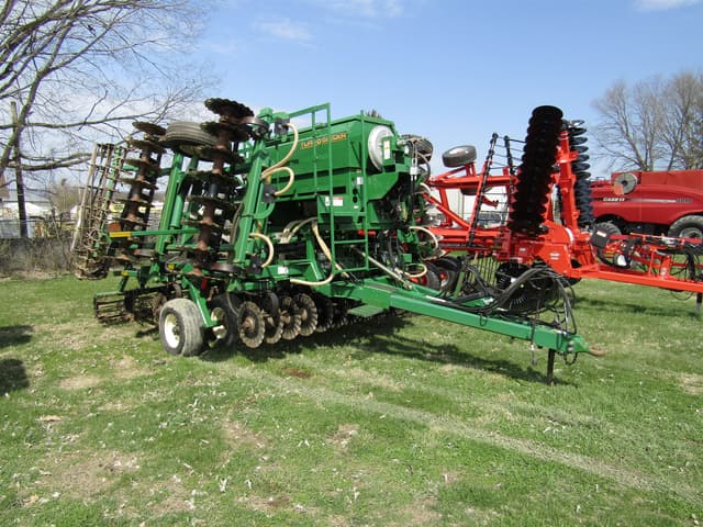 Image of Great Plains 2400TT equipment image 3