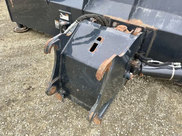 Image of Grouser AG240 equipment image 4