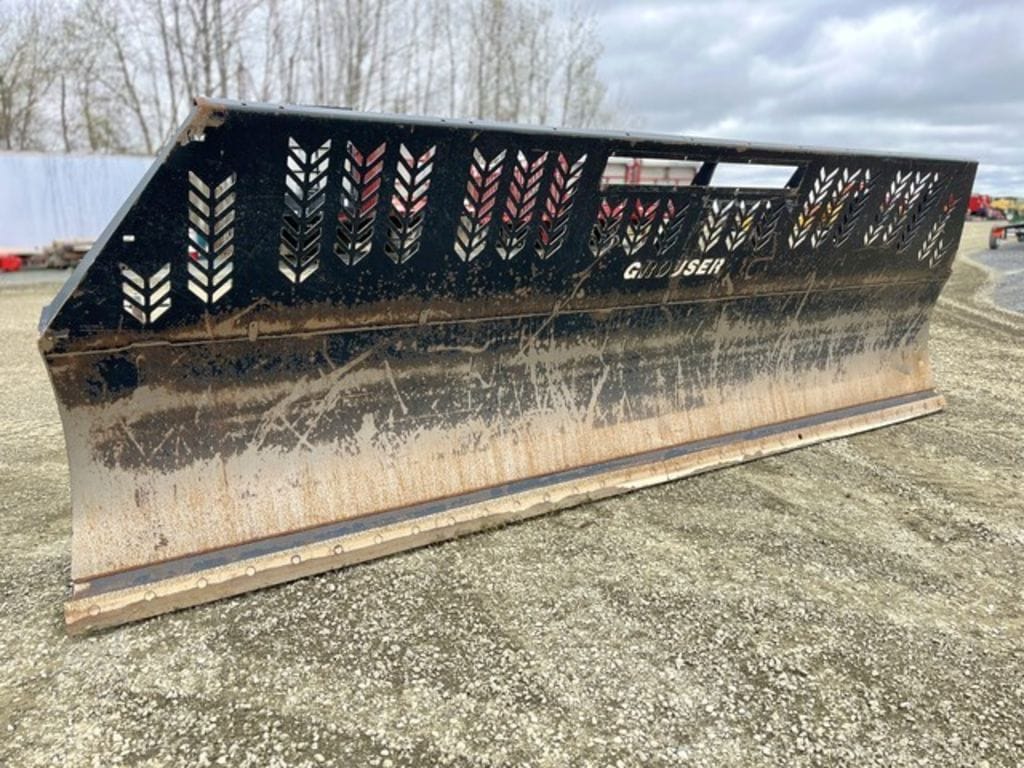 2021 Grouser AG240 Equipment Image0