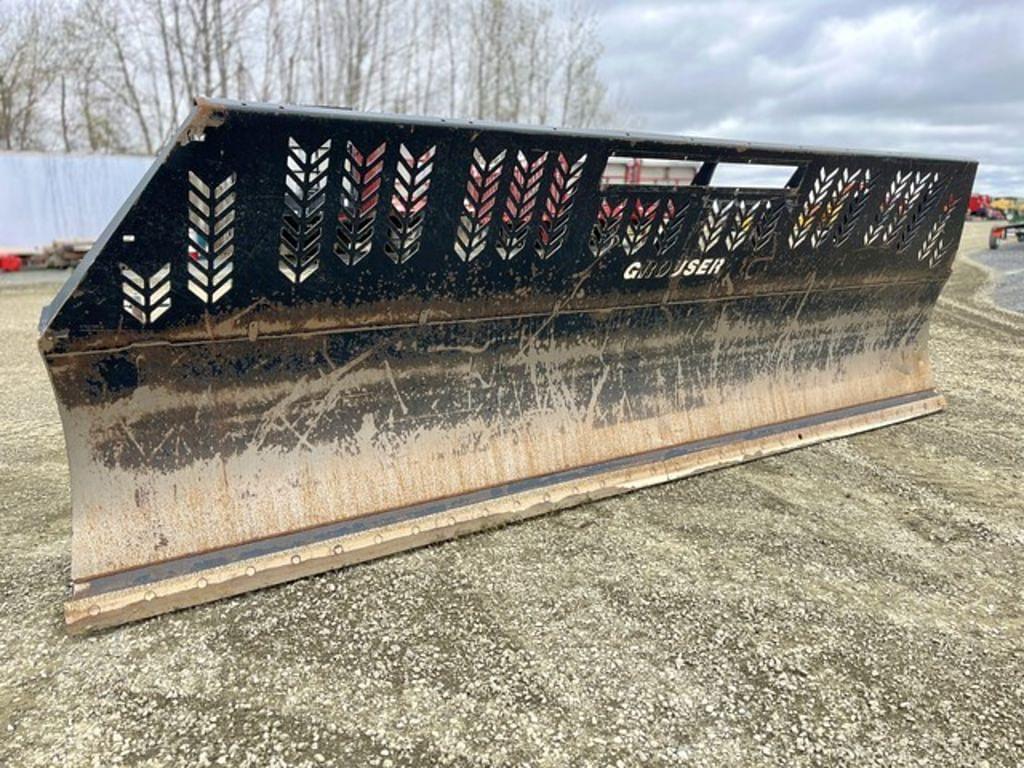 Image of Grouser AG240 Image 0