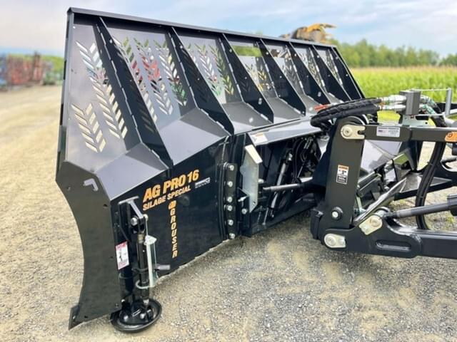 Image of Grouser Ag Pro SS16 equipment image 2
