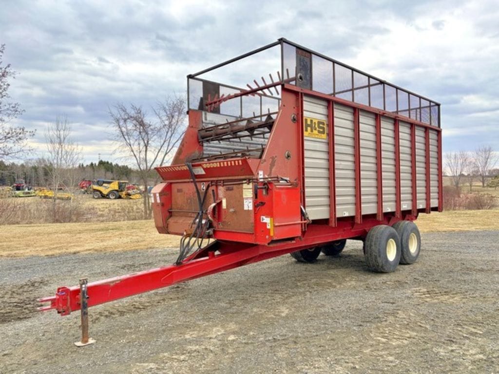 1994 H&S 7+4 Equipment Image0