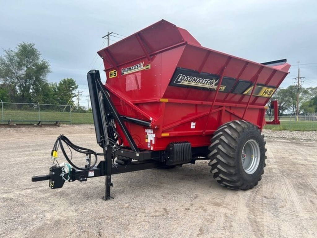 2024 H&S 9215 Equipment Image0