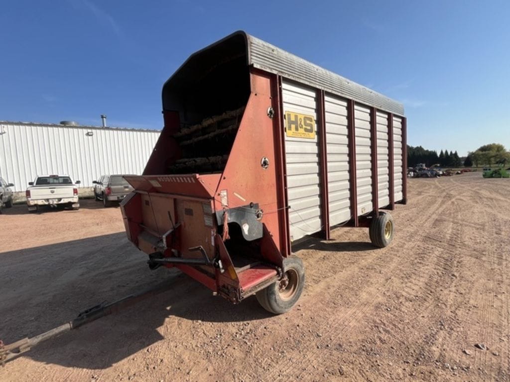 H&S XL Equipment Image0