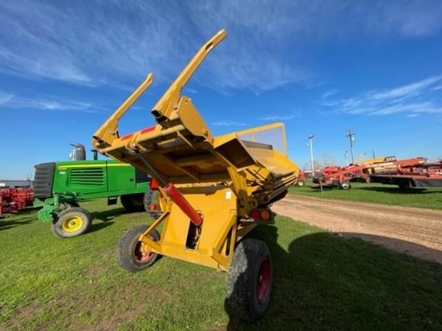 Image of Haybuster 2665 equipment image 1