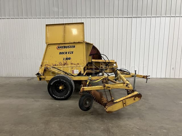 Image of Haybuster H-106 equipment image 3