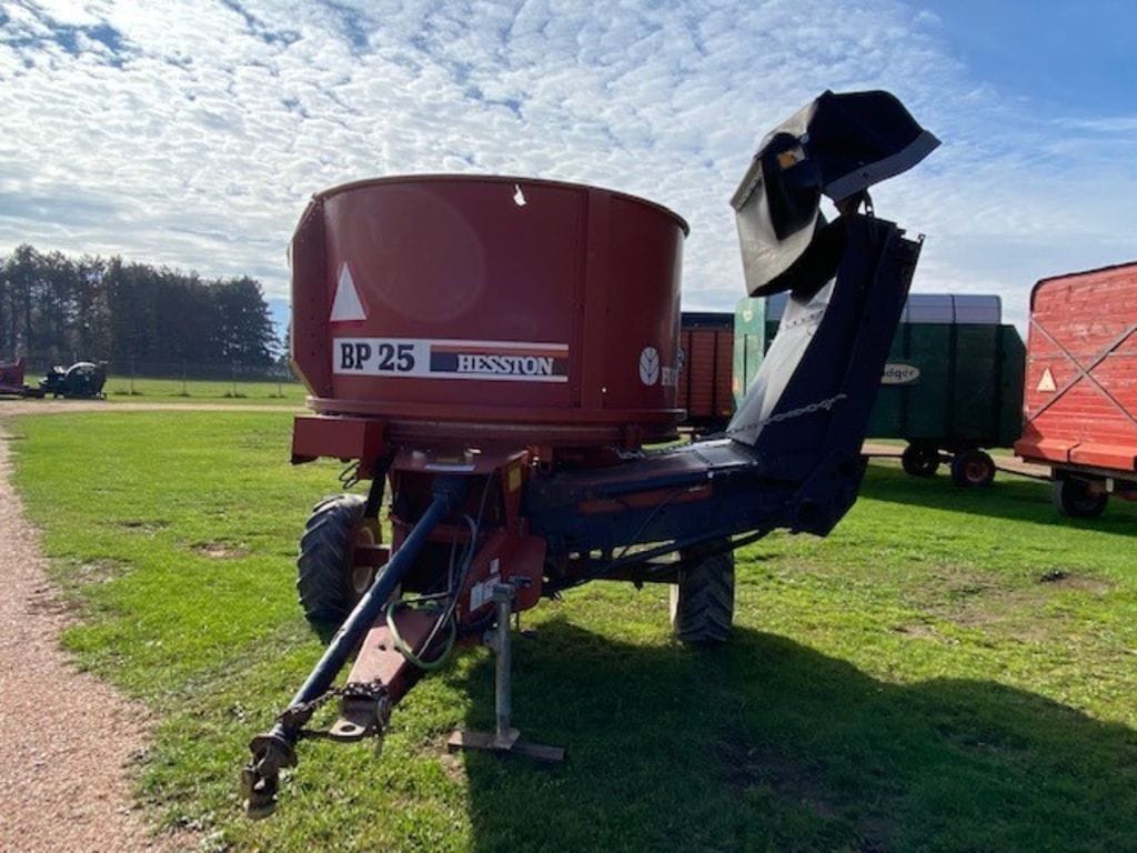 Main image Hesston BP25