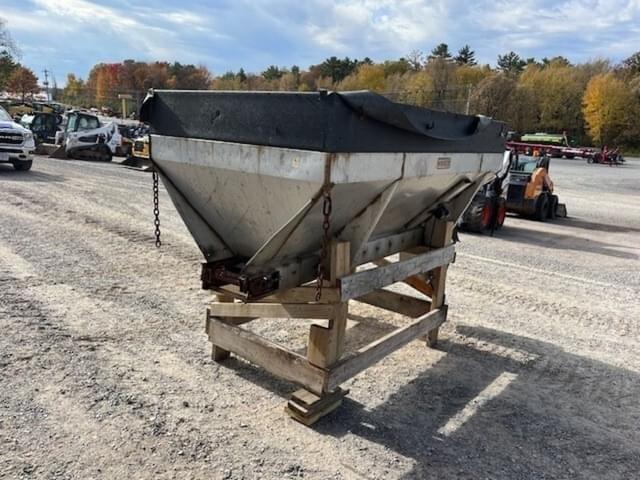 Image of Hiniker Truck Spreader equipment image 4