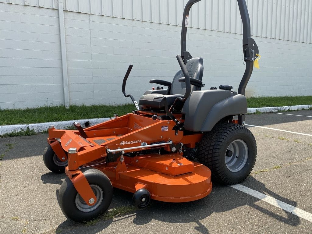 2021 Husqvarna MZ61 Equipment Image0