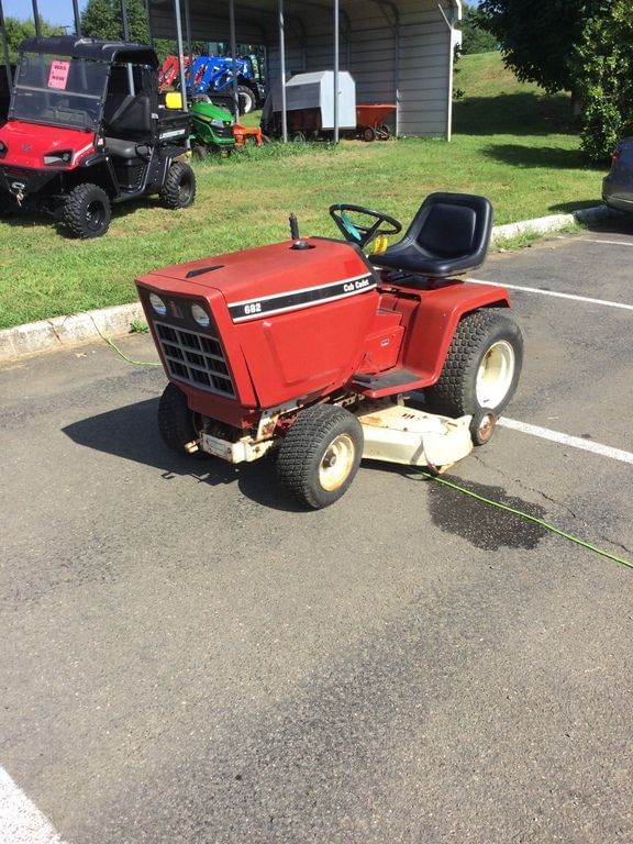 Cub Cadet 682 Equipment Image0