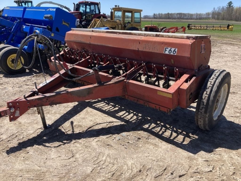 International Harvester 510 Equipment Image0