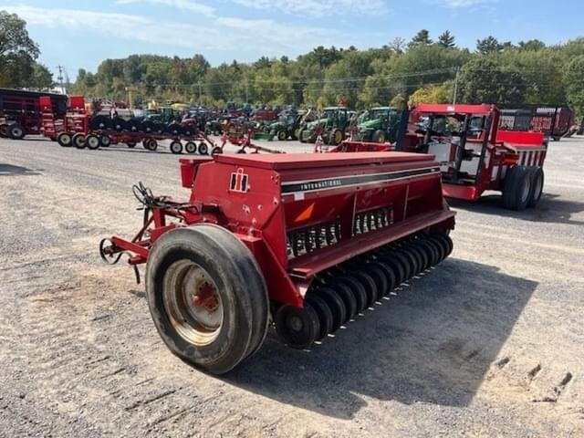 Image of International Harvester 5100 equipment image 4