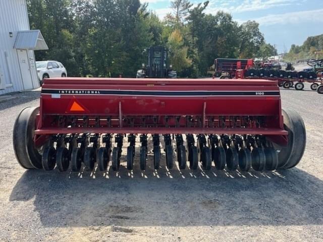 Image of International Harvester 5100 equipment image 3