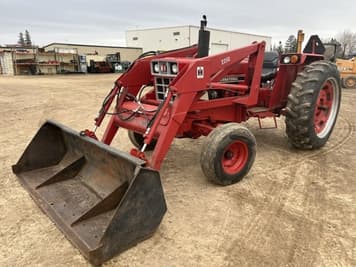 Main image International Harvester 684