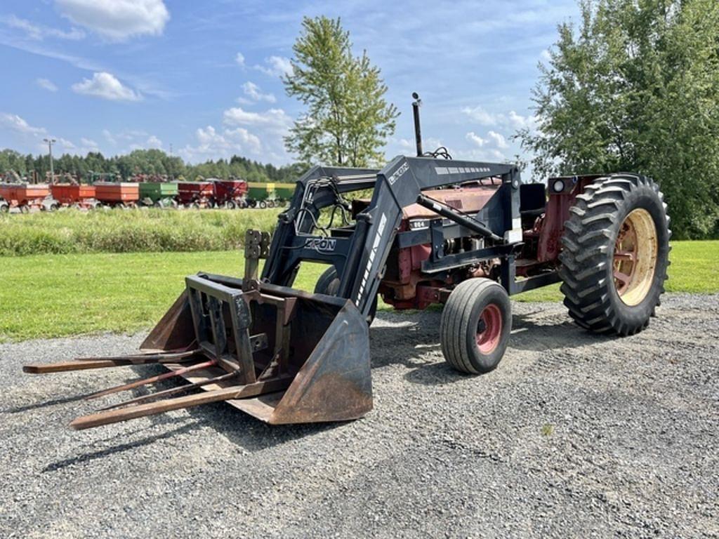 Image of International Harvester 884 Primary image