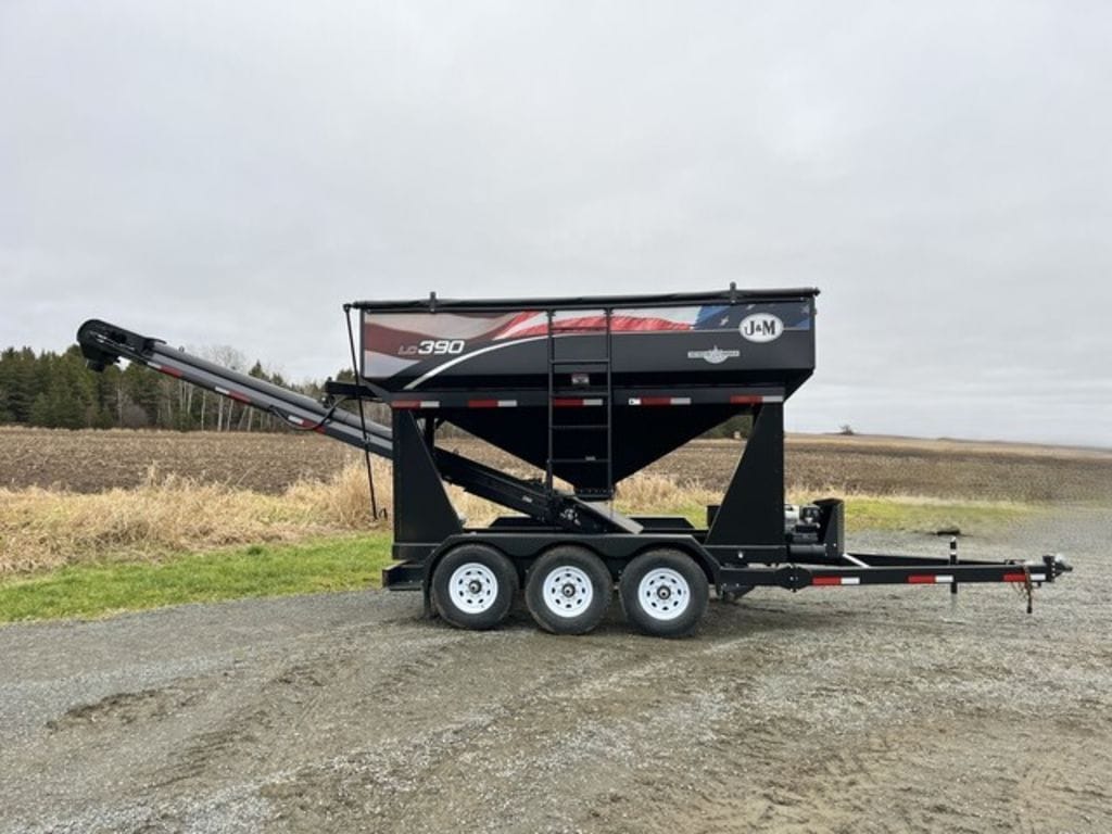 2024 J&M 390ST Equipment Image0