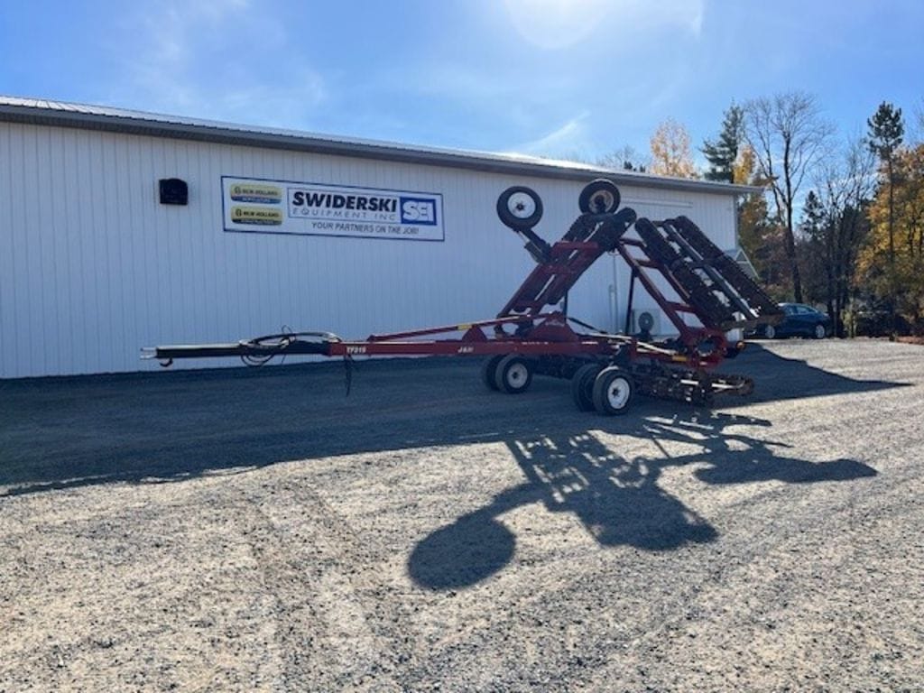 J&M TF215 Equipment Image0