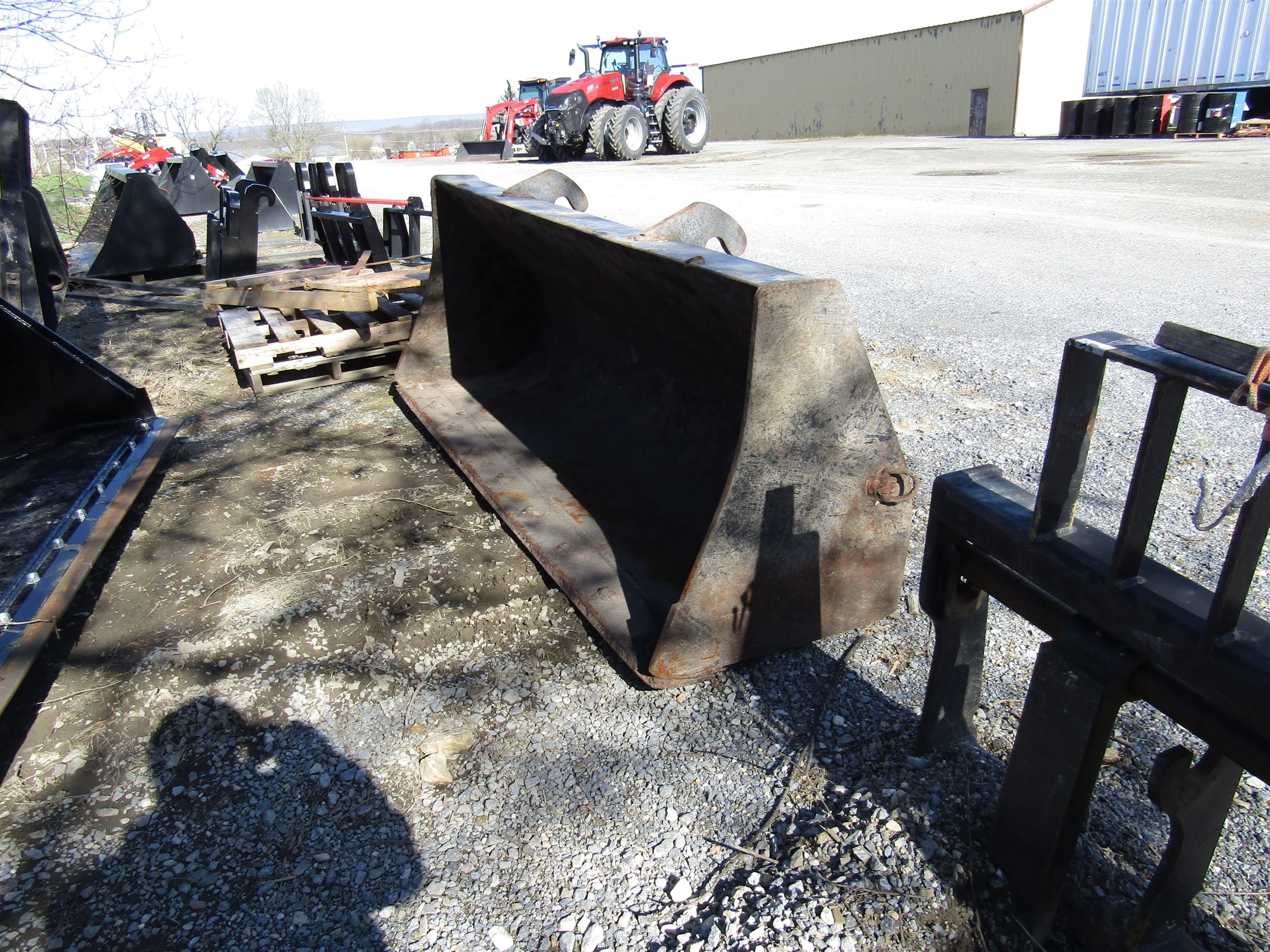 JCB Bucket Equipment Image0